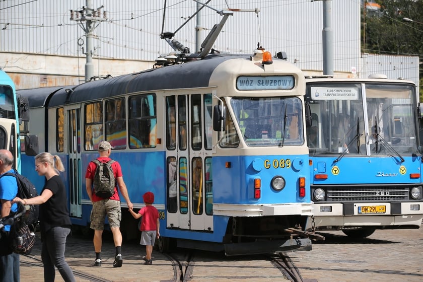 Dzień Otwarty Zajezdni Popowice 2022, zobacz stare autobusy i tramwaje
