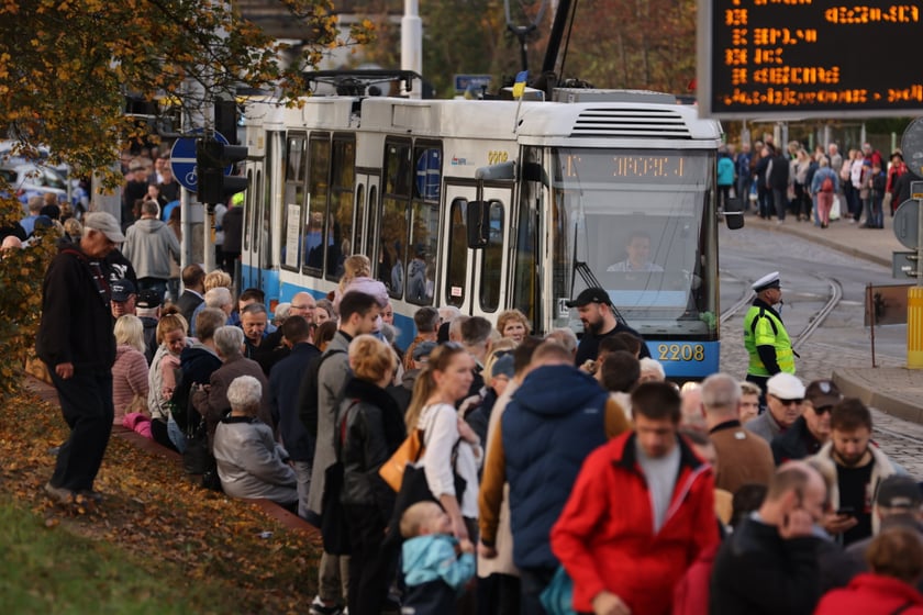 Cmentarz Osobowicki we Wrocławiu Wszystkich Świętych 2022