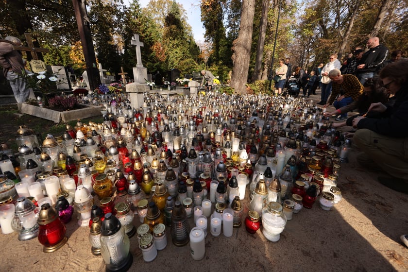 Cmentarz Osobowicki we Wrocławiu Wszystkich Świętych 2022