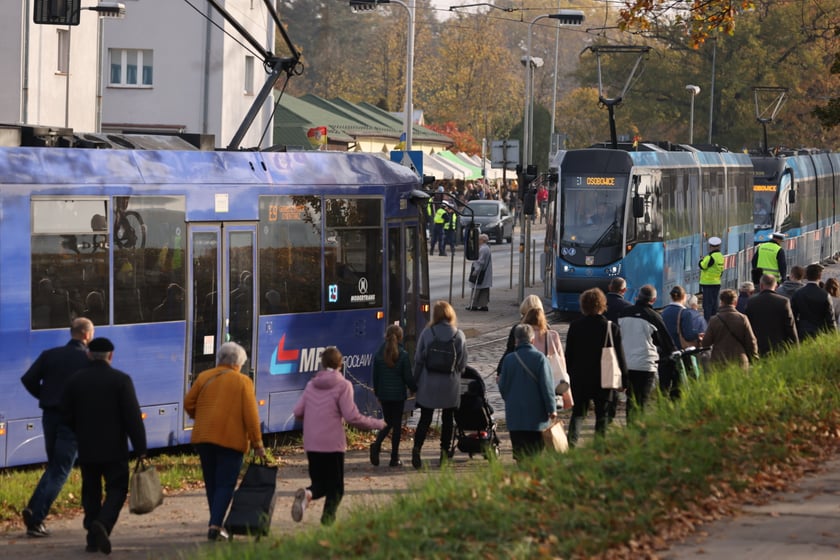 Cmentarz Osobowicki we Wrocławiu Wszystkich Świętych 2022