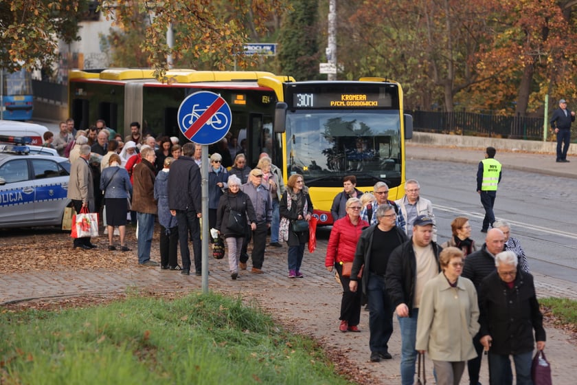 Cmentarz Osobowicki we Wrocławiu Wszystkich Świętych 2022