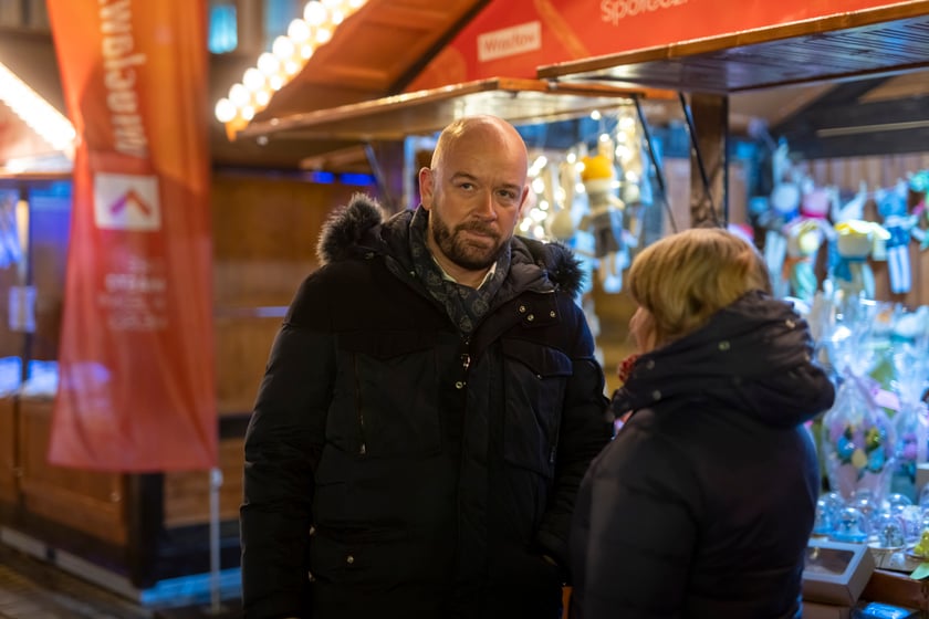 Prezydent Jacek Sutryk na Jarmarku Bożonarodzeniowym