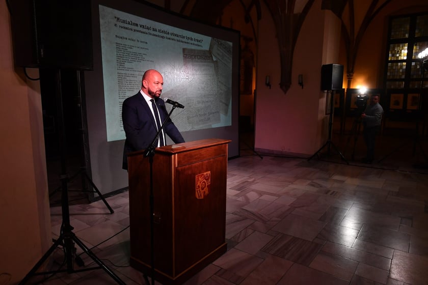 Uroczystość nadania odznak "Wrocław z wdzięcznością ? Wratislawia Grato Animo" działaczom Studenckiego Komitetu Solidarności we Wrocławiu