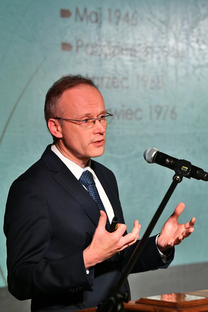 Uroczystość nadania odznak "Wrocław z wdzięcznością ? Wratislawia Grato Animo" działaczom Studenckiego Komitetu Solidarności we Wrocławiu