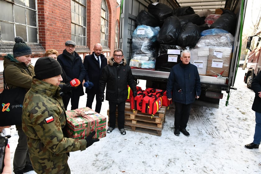 Na zdjęciu uczestnicy akcji pomocy dla Ukrainy