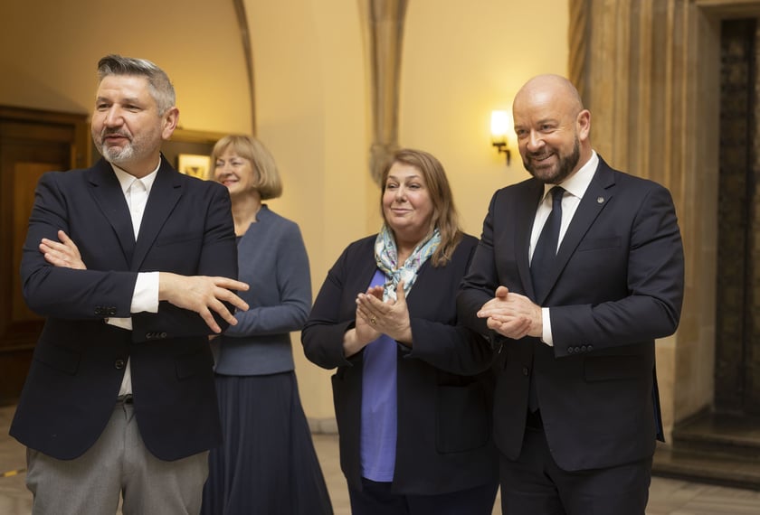 Uroczystość wręczenia dyplomów wrocławskim nauczycielom