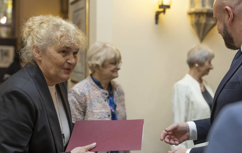 Uroczystość wręczenia dyplomów wrocławskim nauczycielom