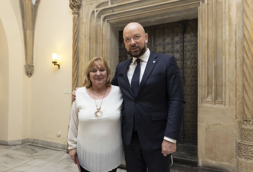 Uroczystość wręczenia dyplomów wrocławskim nauczycielom