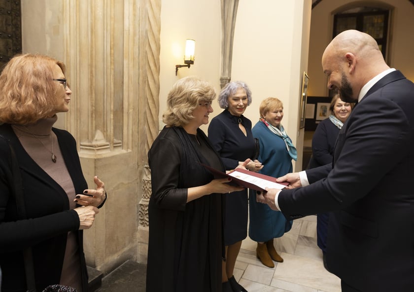 Uroczystość wręczenia dyplomów wrocławskim nauczycielom