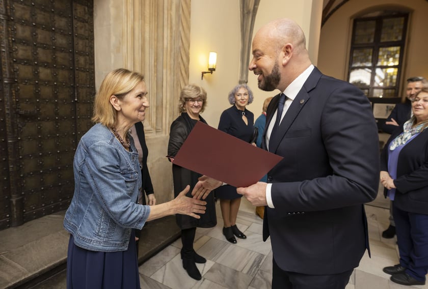 Uroczystość wręczenia dyplomów wrocławskim nauczycielom
