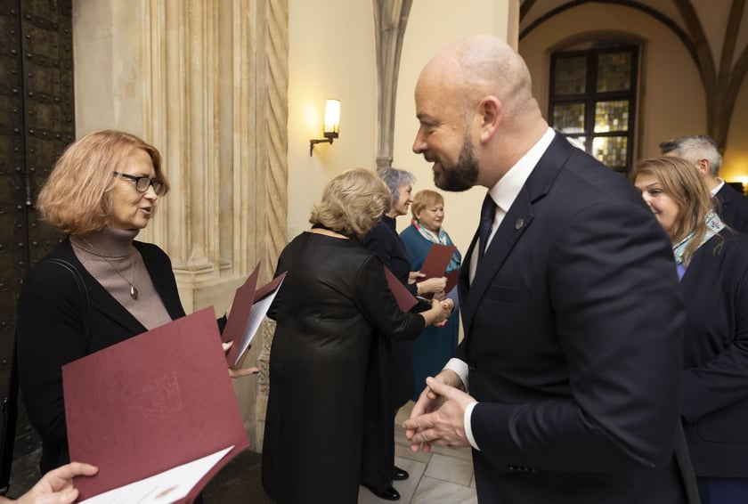 Uroczystość wręczenia dyplomów wrocławskim nauczycielom