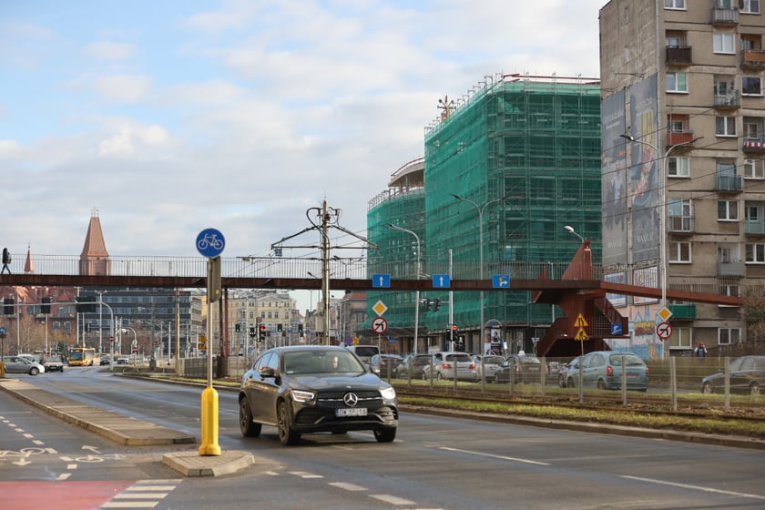 Okolice ulicy Legnickiej, placu Jana Pawła II i placu Strzegomskiego - styczeń 2023