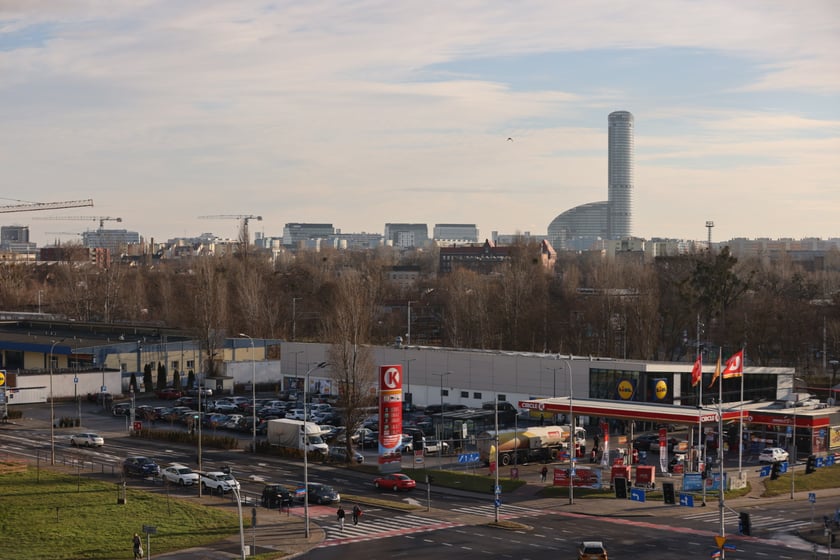 Okolice ulicy Legnickiej, placu Jana Pawła II i placu Strzegomskiego - styczeń 2023
