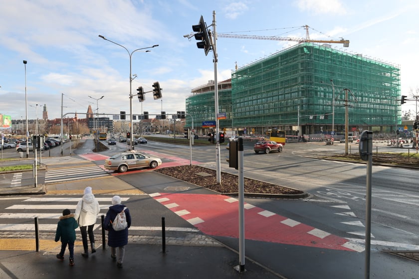 Okolice ulicy Legnickiej, placu Jana Pawła II i placu Strzegomskiego - styczeń 2023