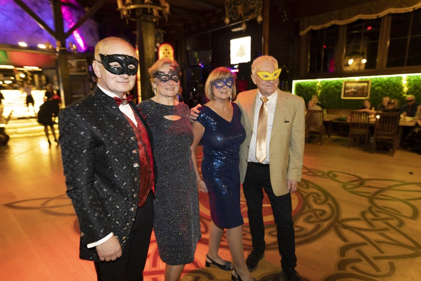 Bal maskowy seniorów z okazji Dnia Babci i Dziadka