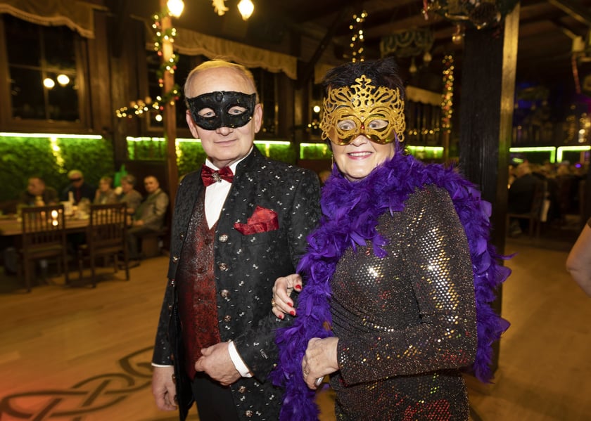 Bal maskowy seniorów z okazji Dnia Babci i Dziadka
