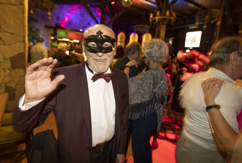 Bal maskowy seniorów z okazji Dnia Babci i Dziadka