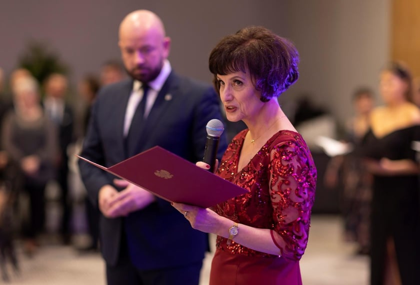 Studniówka XIV LO we Wrocławiu, 21 stycznia 2023 r., Hotel Q Plus na Bielanach Wrocławskich