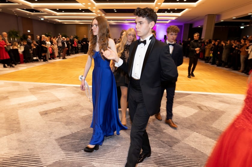 Studniówka XIV LO we Wrocławiu, 21 stycznia 2023 r., Hotel Q Plus na Bielanach Wrocławskich