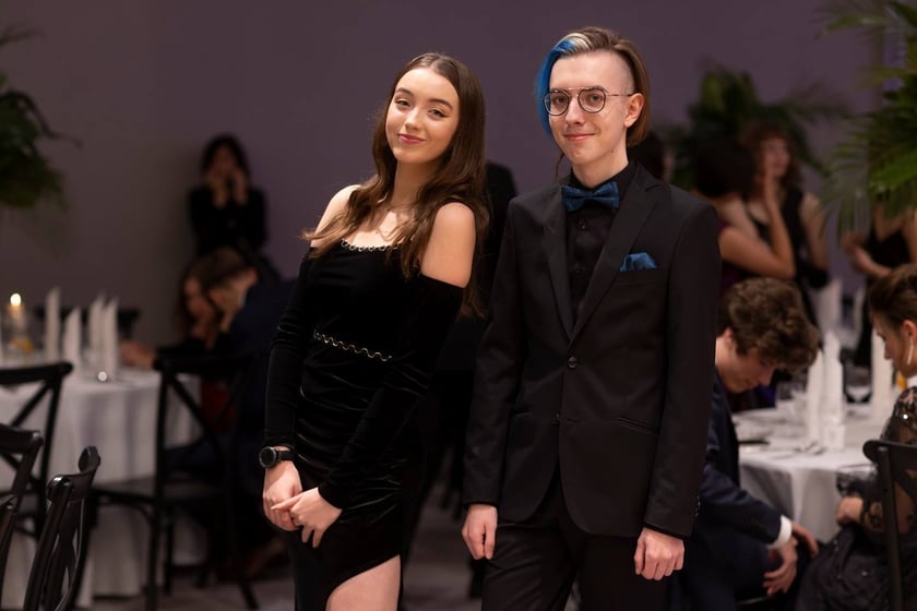 Studniówka XIV LO we Wrocławiu, 21 stycznia 2023 r., Hotel Q Plus na Bielanach Wrocławskich