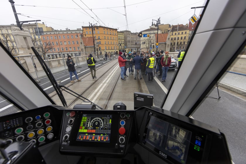 Dzień jazdy próbnej tramwajem na mostach Pomorskich