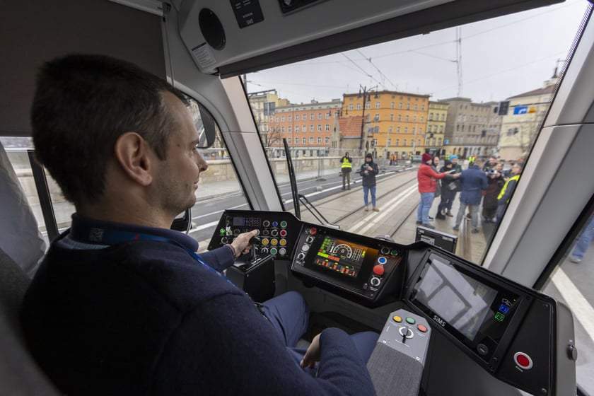 Dzień jazdy próbnej tramwajem na mostach Pomorskich