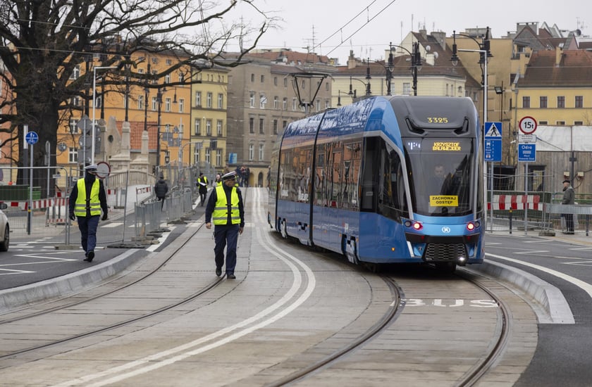 Dzień jazdy próbnej tramwajem na mostach Pomorskich