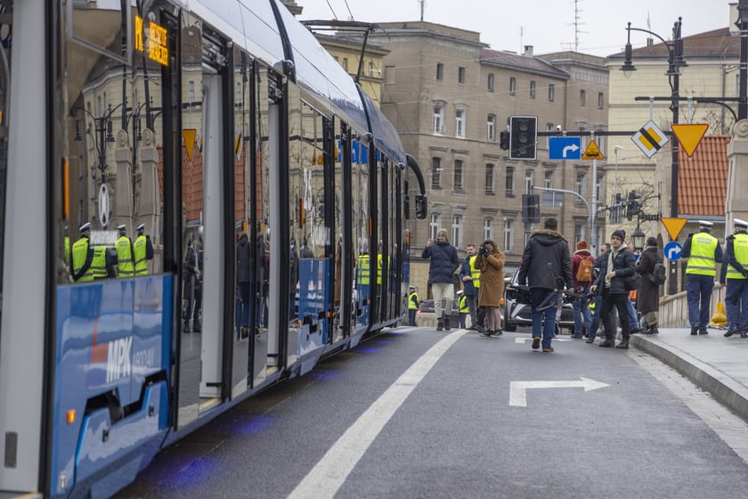 Dzień jazdy próbnej tramwajem na mostach Pomorskich