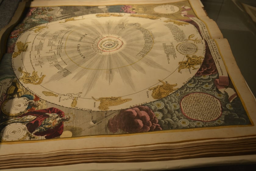 Zdjęcie z wystawy w bibliotece Uniwersytetu Wrocławskiego