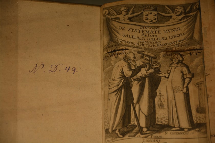 Zdjęcie z wystawy w bibliotece Uniwersytetu Wrocławskiego