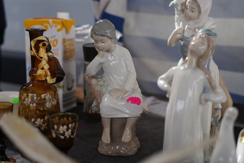 Giełda Staroci pod Iglicą przy Hali Stulecia we Wrocławiu
