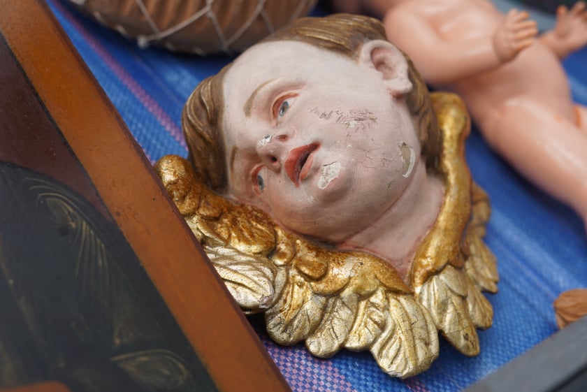 Giełda Staroci pod Iglicą przy Hali Stulecia we Wrocławiu