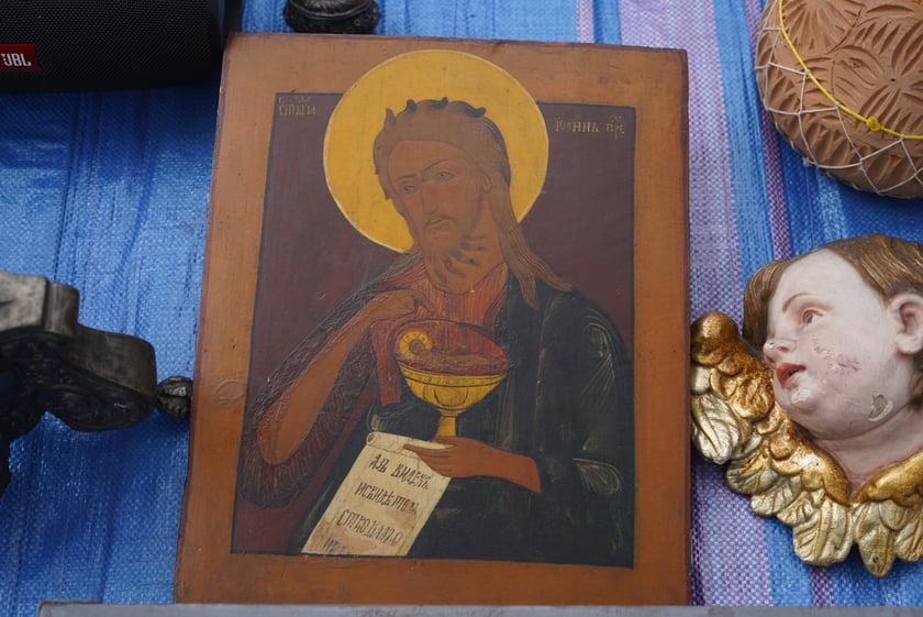 Giełda Staroci pod Iglicą przy Hali Stulecia we Wrocławiu