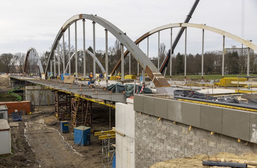 Budowa mostów Chrobrego