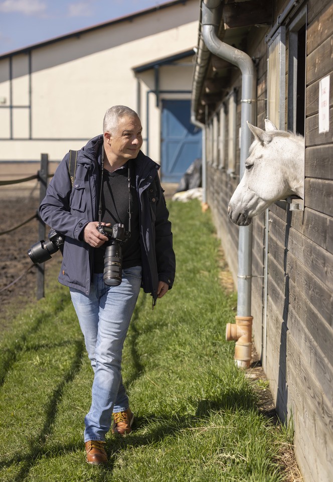 Wiktor Rzeżuchowski, fotograf, instruktor jazdy konnej