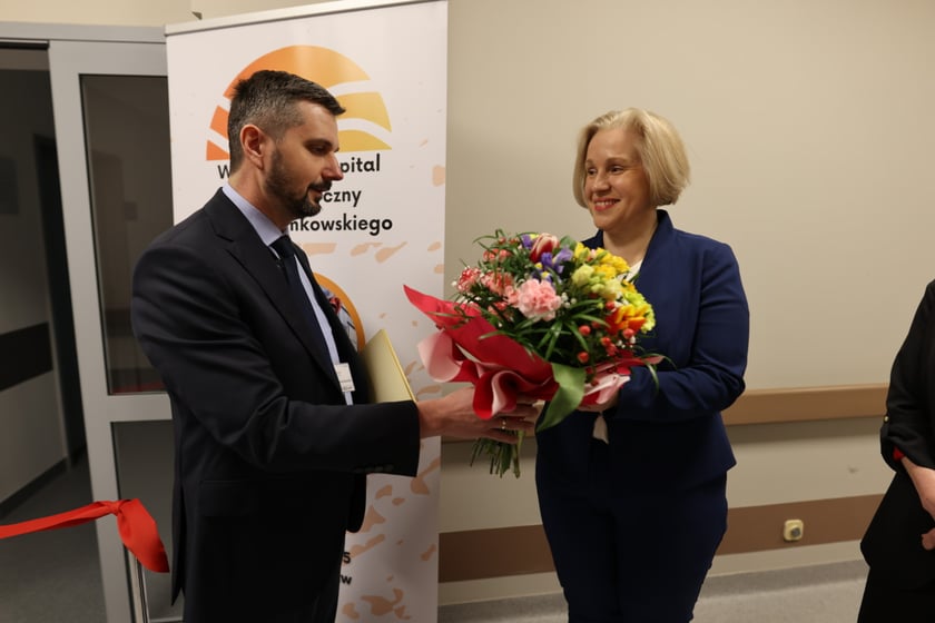 Zdjęcie z oficjalnego otwarcia Ośrodka Żywienia Klinicznego w szpitalu przy ul. Koszarowej