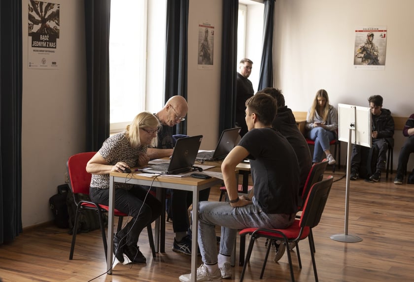 Kwalifikacja wojskowa. Kontakt we Wrocławiu.
Wojskowe Centrum Rekrutacji we Wrocławiu

tel. 261 656 100, 261 656 133
wcrwroclaw[at]ron.mil.pl
