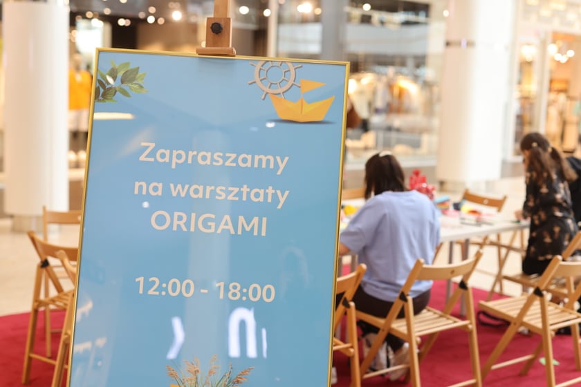 Gra miejska i warsztaty origami w Magnolii