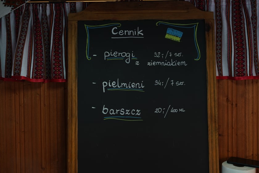 Jarmark Świętojański 2023 we Wrocławiu. Na zdjęciu produkty, które można kupić