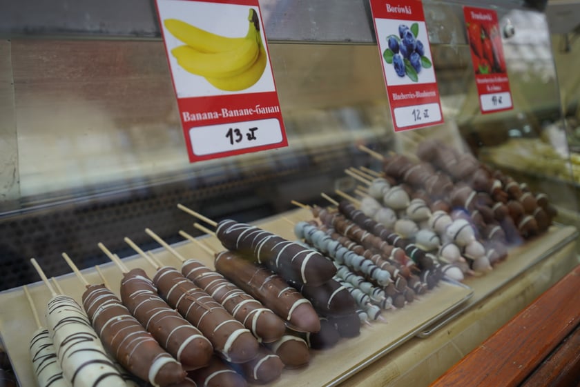 Jarmark Świętojański 2023 we Wrocławiu. Na zdjęciu produkty, które można kupić