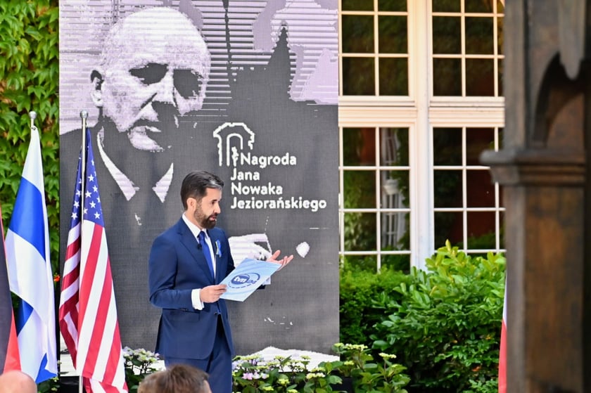 Uroczystość wręczenia Nagrody Jana Nowaka-Jeziorańskiego Andrijowi Deszczycowi.