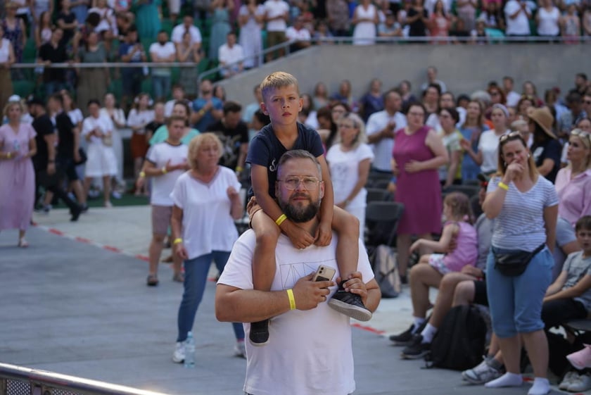 Uczestnicy ChwałaMu 2023. Tarczyński Arena Wrocław