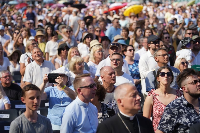 Uczestnicy ChwałaMu 2023. Tarczyński Arena Wrocław