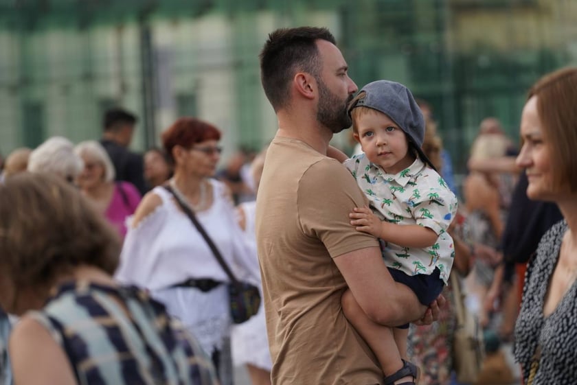 Uczestnicy potańcówki na pl. Wolności w sobotę 8 lipca
