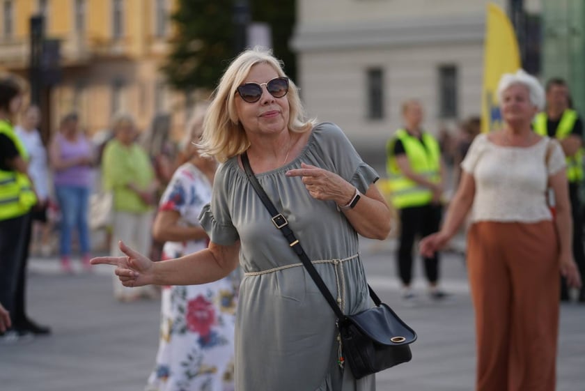 Uczestnicy potańcówki na pl. Wolności w sobotę 8 lipca