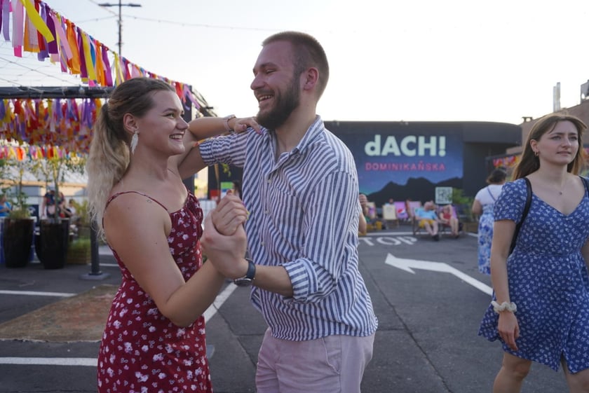 Potańcówka na Dachu ? rozgrzewające rytmy latino na szczycie Galerii Dominikańskiej