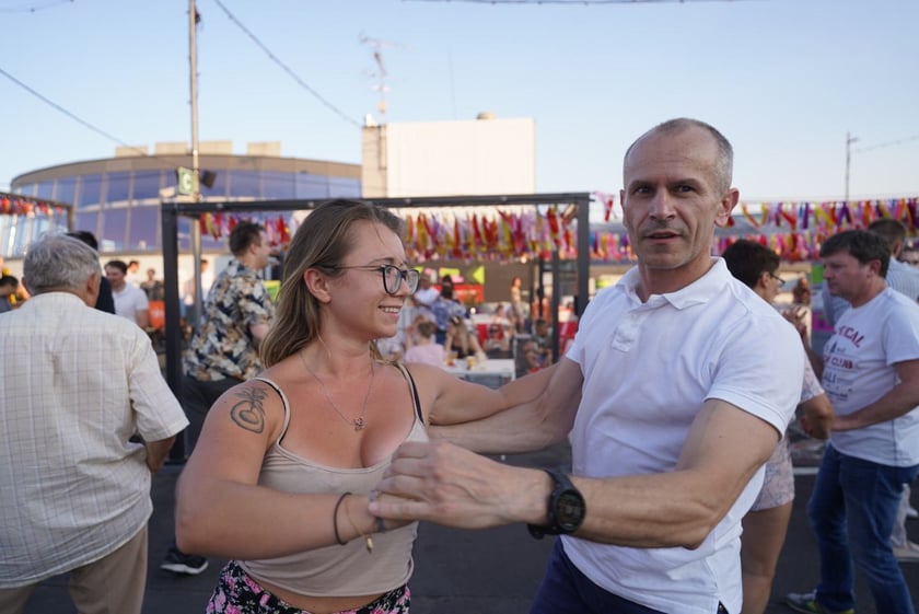 Potańcówka na Dachu ? rozgrzewające rytmy latino na szczycie Galerii Dominikańskiej