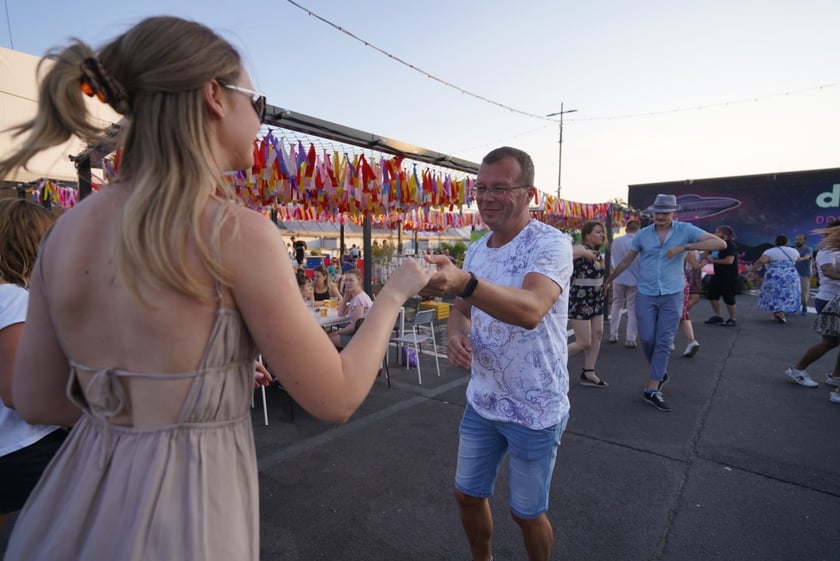 Potańcówka na Dachu ? rozgrzewające rytmy latino na szczycie Galerii Dominikańskiej