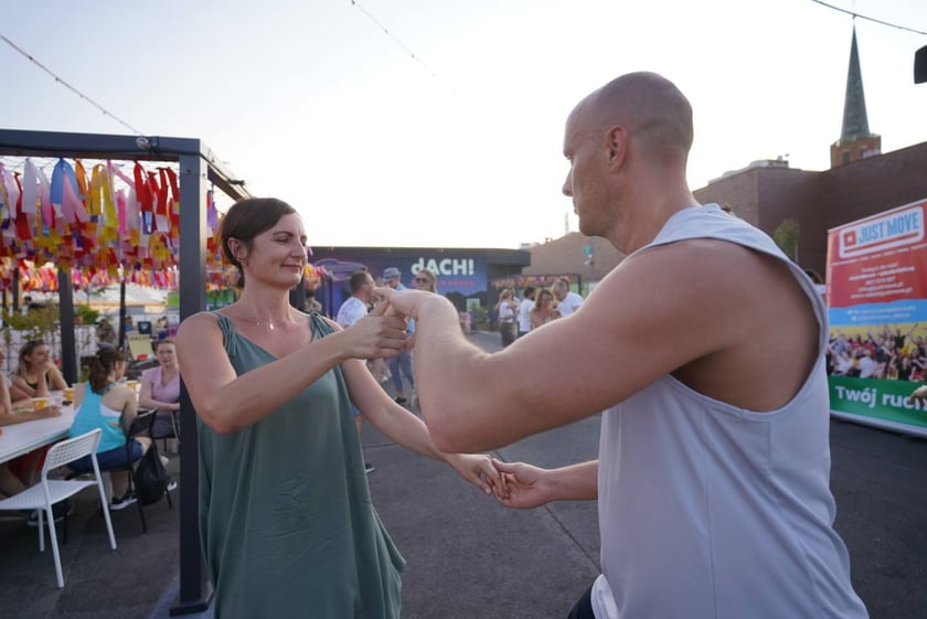 Potańcówka na Dachu ? rozgrzewające rytmy latino na szczycie Galerii Dominikańskiej