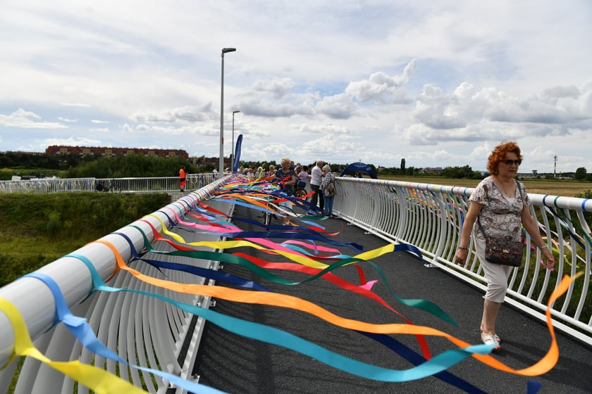Piknik z okazji otwrcia kładki pieszo-rowerowej nad Ślęzą